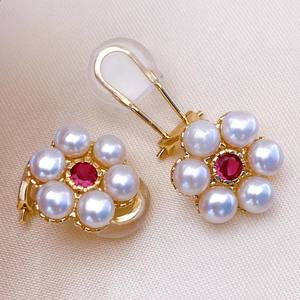 Boucles d'oreilles classiques françaises micro-incrustées Haoshi, bijoux rétro en forme de pétale, perle d'eau douce de 4-5 mm, pince d'oreille pour femmes - Product Image 1