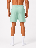 Shorts taille haute conçus pour la performance et le style, avec tissu respirant, extensible et léger, et doublure intérieure sécurisée.