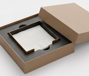 Porte-serviettes en métal poli doré, design carré simple, pour des tables élégantes et une utilisation en cuisine - Product Image 6
