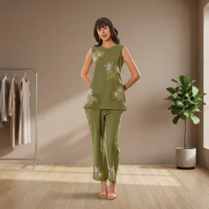 Conjunto de Kurta de Lino y Algodón Verde con Bordado, Cuello Redondo, Sin Mangas, Corte Holgado, Estampado Floral, Pantalones Casuales, Transpirable, Ropa de Verano - Product Image 4