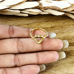 New Arrival Design Heart <b>Ring</b> <b>Dainty</b> Brass <b>Rings</b> Women 18k Gold Plated Minimalist Love Band Geometric Jewelry Wholesale/OEM/ODM - Product Image 5
