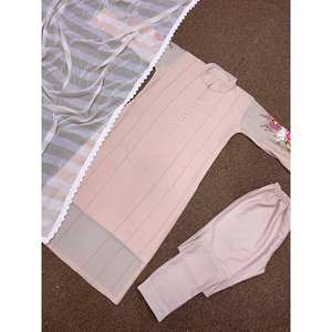 Hermoso Conjunto Indio y Pakistaní de Top, Pantalón y Dupatta para Fiestas - Product Image 5