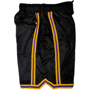 Pantalones Cortos de Baloncesto Negros para Hombre con Malla y Rayas Laterales Amarillas, Cintura Media con Cordón, Casuales, Transpirables, de Poliéster con Estampado de Llama en la Parte Delantera - Product Image 1