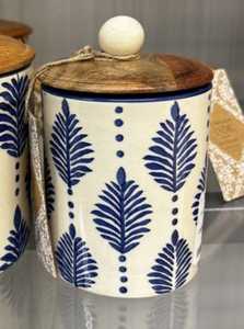 Ceramic Food <b>Storage</b> Jar With Lid Retro Design Red And White Pattern Airtight Kitchen Container Round Shape - Product Image 1
