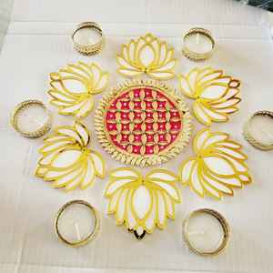 COLLECTION AARNA Décoration de maison festive Art Déco écologique traditionnelle indienne Porte-bougie Rangoli Fleurs artificielles Métal - Product Image 3