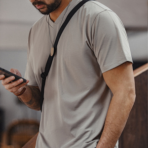 T-shirt homme Maden en gros, style vintage, décontracté, séchage rapide, col en V, uni, à manches courtes, haut d'été - Product Image 5