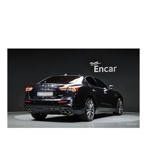 Maserati Ghibli 3.0 Modena, Modelo Noviembre 2022, 19,439 km, Caja de Cambios Automática, Asientos de Cuero, Volante a la Izquierda, Cámara Trasera - Product Image 2