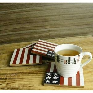 Posavasos de Madera de Acacia Premium, Diseñado para Proteger las Superficies de las Mesas, Forma Rectangular para Servir Té, Café y Bebidas - Product Image 1