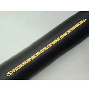 Bracelet pour homme en or 22 carats classique avec un design à maillons géométriques, finition haut de gamme, bijoux élégants de créateur pour un usage quotidien et spécial - Product Image 2