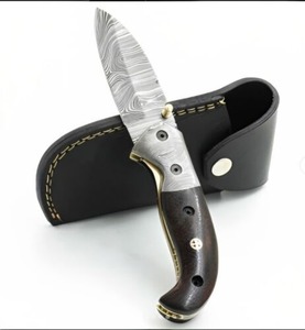 Cuchillo de Caza de Acero de Damasco con Hoja de Punta Caída y Mango de Madera - Cuchillo de Supervivencia para Exteriores de Grado Industrial - Product Image 4