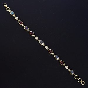 Pulsera de Labradorita, Granate y Cuarzo Cristal en Plata de Ley 925 Chapada en Oro, Joyería Hecha a Mano, Regalo para Ella - Product Image 3