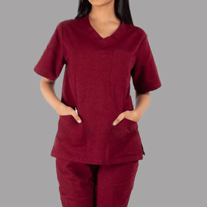 Ensemble de blouses médicales unisexes bordeaux à col en V et manches courtes, pantalon d'uniforme, tenue d'hôpital en tissu rayonne tissé, logo personnalisé - Product Image 1
