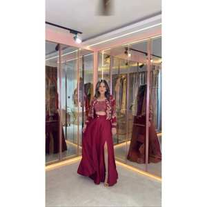 ชุดราตรีออกแบบสำหรับใส่ไปงานปาร์ตี้ lehenga choli และ Koti - Product Image 4