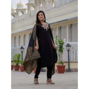 Ensemble Kurti Pantalon Dupatta pour femmes - Tenue élégante en trois pièces - Product Image 6