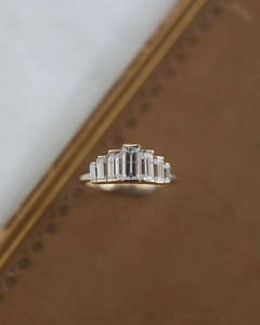 Anillo de Compromiso/Boda de Oro Amarillo de 18k con Diamante Tallado Cultivado en Laboratorio IGI/GIA, Unisex, Regalo Perfecto para Aniversario o Fiesta - Product Image 1