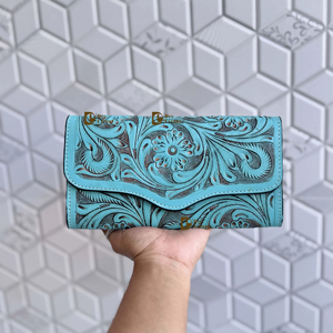 New Western Carving Hand Tooled Wallet Clutch Phone Case Elegante billetera de cuero occidental de color turquesa para mujer Multiusos - Product Image 1