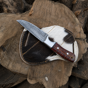 Cuchillo de Desollado Personalizado de Damasco con Mango Premium de Piña de Pino, Cuchillo de Hoja Fija Hecho a Mano para Exteriores - Product Image 2