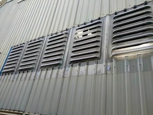 Persianas Industriales Transparentes para una Luz Natural de Calidad y una Ventilación Natural Eficaz - Product Image 4