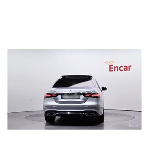 Mercedes-Benz E350 4MATIC AMG Line Classe E 2023 avec volant à gauche, boîte de vitesses automatique, sièges en cuir, caméra arrière - Product Image 4