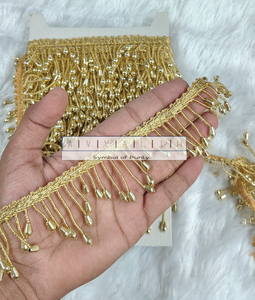 Encaje con Borlas y Cuentas Metálicas Doradas Reales – Adorno de Flecos en Forma de Lágrima de Primera Calidad para Bordes de Sarees y Prendas de Lujo - Product Image 1
