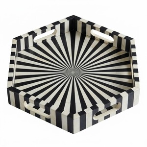 Plateau de service géométrique hexagonal en os incrusté, rayé noir et blanc, fait main, avec poignées, pour table basse, vente en gros, décoratif - Product Image 1