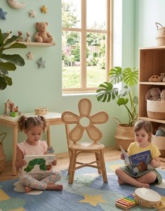 Tabouret de bar en rotin naturel avec dossier floral, assise ronde tressée, dossier décoratif floral et structure robuste à pieds croisés pour chambre d'enfant - Product Image 6