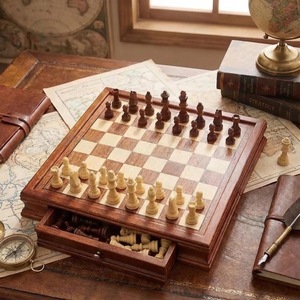 Jeu d'échecs rustique écologique poli, 100 % bois pur fait main, style animalier/amoureux, taille personnalisée, nouveau - Product Image 3