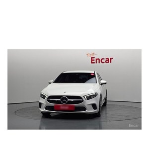 Mercedes-Benz A220 Hatchback Clase A Junio 2023 35,671 km Volante a la Izquierda Cámara Trasera - Product Image 3