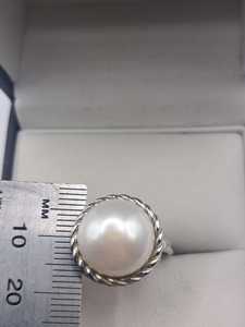 Anillo de Plata de Ley Vintage con Perla, Joyería Artesanal con Piedras Preciosas, Diseño Elegante para Mujer, Venta al Por Mayor para Exportación - Product Image 6