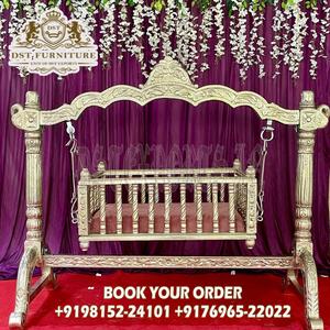 Berceau traditionnel en argent pour la cérémonie de naissance, berceau pour bébé pour la cérémonie de Namkaran Vidhi, décoration de berceau en argent design. - Product Image 6