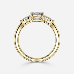 Anillo de Compromiso Floral con Diamante Cultivado en Laboratorio de Corte Asscher de 2.5CT, Oro Amarillo de 14K, Venta al Por Mayor - Product Image 4