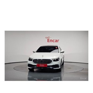 Mercedes-Benz E450 4MATIC Exclusive Clase E 2021 con Volante a la Izquierda, Caja de Cambios Automática y Cámara Trasera, 32,209 km - Product Image 3