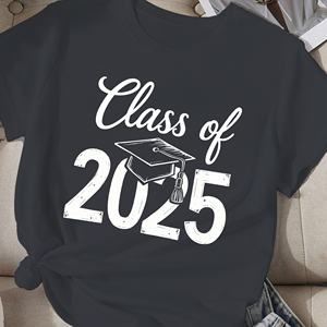 Camiseta cómoda para mujer con diseño de clase 2025 - Product Image 3