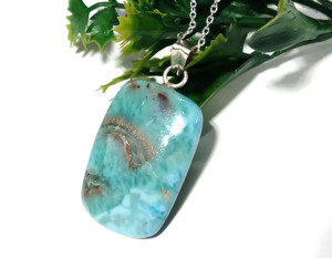 Collier pendentif en pierre précieuse Larimar naturelle, plaqué argent sterling 925, carré bleu, style bohème, chaîne maille forçat, certifié par un tiers - Product Image 2