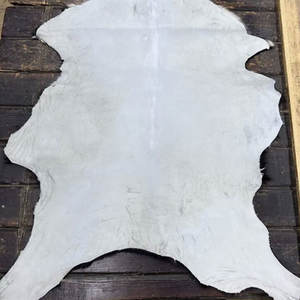 Alfombra de piel de vaca auténtica, tapete de cuero natural para decoración de interiores modernos - Product Image 6