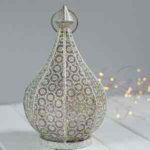 Lanterne en métal artistique, éclairage décoratif extérieur, rehaussant le design extérieur créatif avec un style élégant - Product Image 2