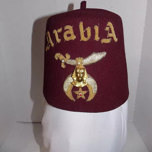 Sombrero Fez OES - Regalia Masónica con Fondo Morado, Bordado a Mano y Pedrería, Material de Fieltro/Terciopelo, Diseño Personalizado OEM - Product Image 1