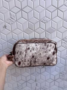 Nouveau concepteur en cuir repoussé à la main organisateur de toilette Kit de rasage homme femmes voyage sacs à cosmétiques sacs de maquillage en cuir de vachette - Product Image 4