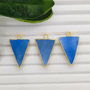 Pendentif en opale bleue plaqué or, forme triangulaire, opale bleue naturelle 20x15mm, fait main, pour la fabrication de bijoux, connecteur en tranche - Product Image 1