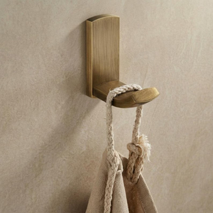 Crochets muraux plaqués or pour salle de bain et lavabo à bas prix, porte-serviettes et patère en métal poli pour hôtel et décoration intérieure - Product Image 1