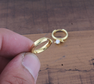 Pendientes de Diseño con Circonitas Cúbicas, Lujosos, Chapados en Oro de 925, Forma Única, Joyería de Moda para Mujer, Venta al Por Mayor - Product Image 4