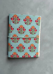 Carnet à couverture rigide en tissu floral, reliure cousue main, papier fait main, design imprimé, fleurs vert sarcelle, orange, rouge - Product Image 3