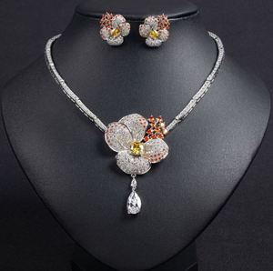 Conjunto de Collar y Pendientes de Latón con Baño de Platino y Zirconia Floral, Estilo Punk, de Alta Gama, Lujo de Nicho, Accesorios para Vestido de Novia, Regalo - Product Image 3