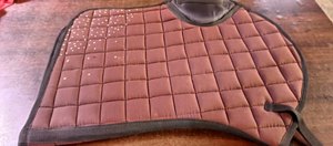 Tapis de selle tout usage au design élégant avec doublure en tissu respirant avec pierres Rembourrage doux et coutures durables - Product Image 4