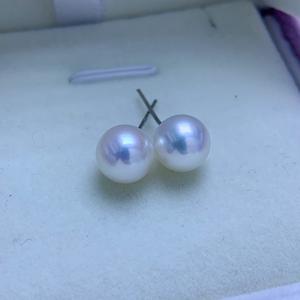 Boucles d'oreilles en perles d'eau douce naturelles de haute qualité 7-8 mm de Zhuji, polyvalentes, à haute brillance, avec une beauté aurora presque parfaite - Product Image 3