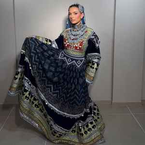 Vêtements traditionnels afghans pour femmes à prix de gros, robes longues afghanes pour femmes avec broderie de pompons et de pièces de monnaie, robes décontractées - Product Image 2