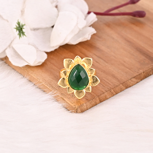 Bague de créateur en laiton plaqué or, ornée de pierres précieuses, faite à la main, pour femme, style Hydro Fashion vert - Product Image 3