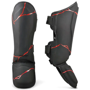 Protège-tibias de boxe personnalisés professionnels avec logo, dotés de caractéristiques de sécurité, en cuir de vachette de haute qualité - Product Image 3