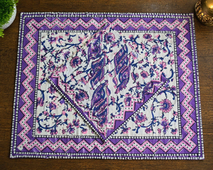 Ensemble de sets de table en coton blanc imprimé au bloc à la main Bagru violet, couleur végétale, qualité export, lavable, collection chef-d'œuvre - Product Image 1