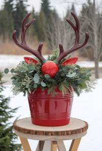 Red Metal <b>Christmas</b> Decorative Bins with Reindeer and <b>Tree</b> Design Round Shape Traditional Style Reusable Outdoor Holiday Display - Product Image 4
